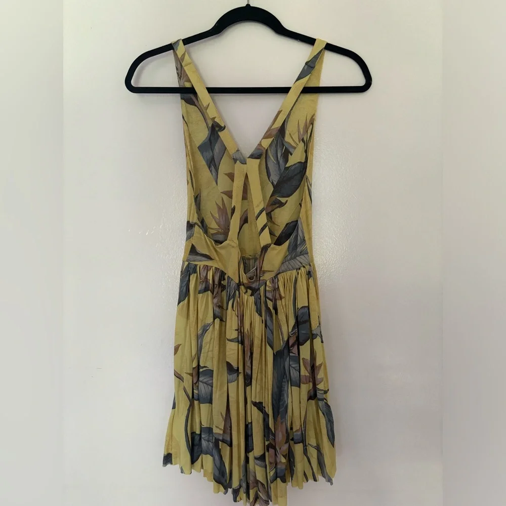 Urban Outfitters Kimchi Blue Printed Halter Romper - Picture 4 of 6